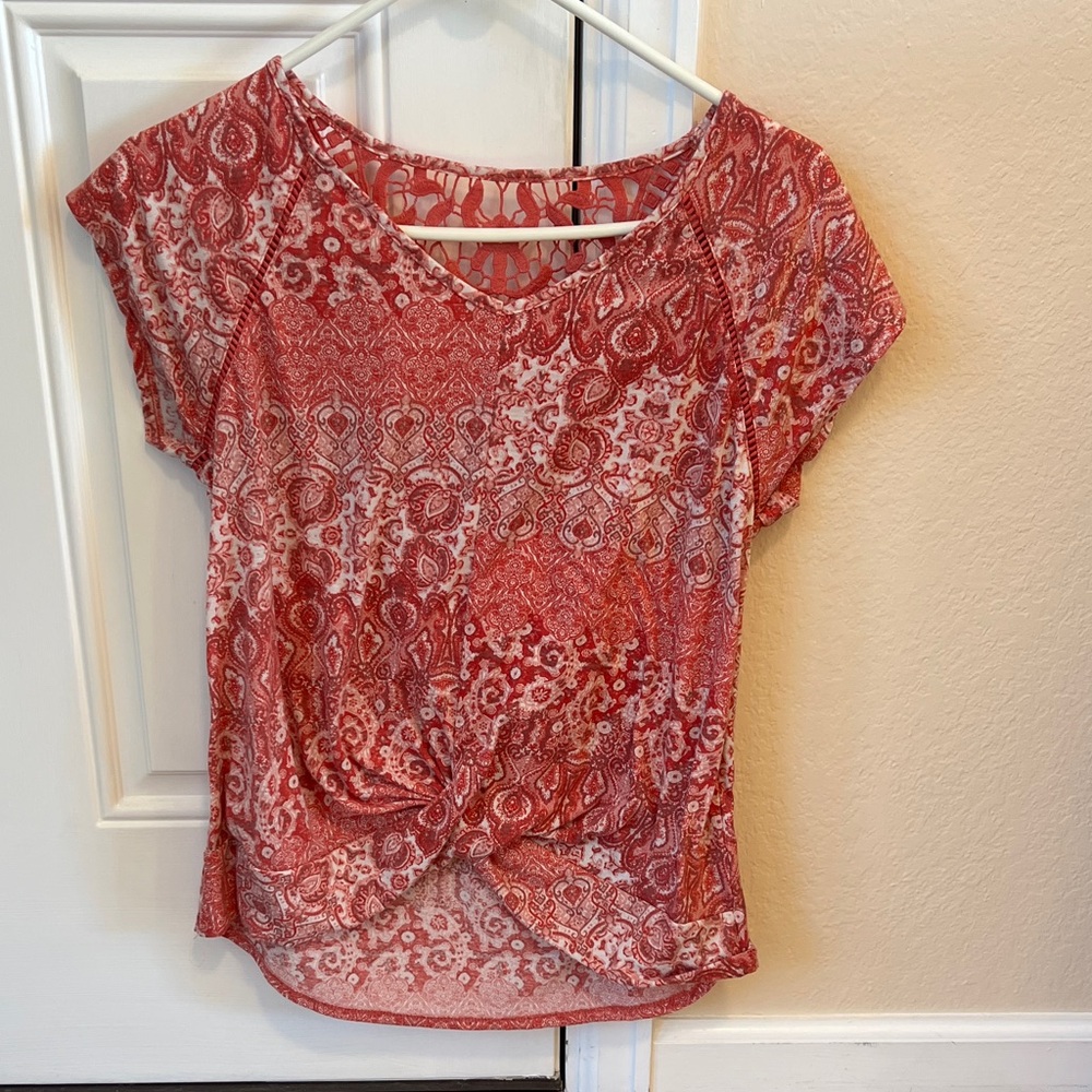 Absolutely Famous Pink and White Blouse EUC Ptp 18”